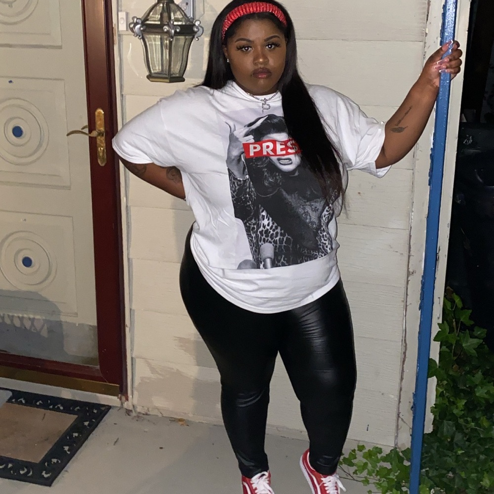 Meet your Posher, Paris